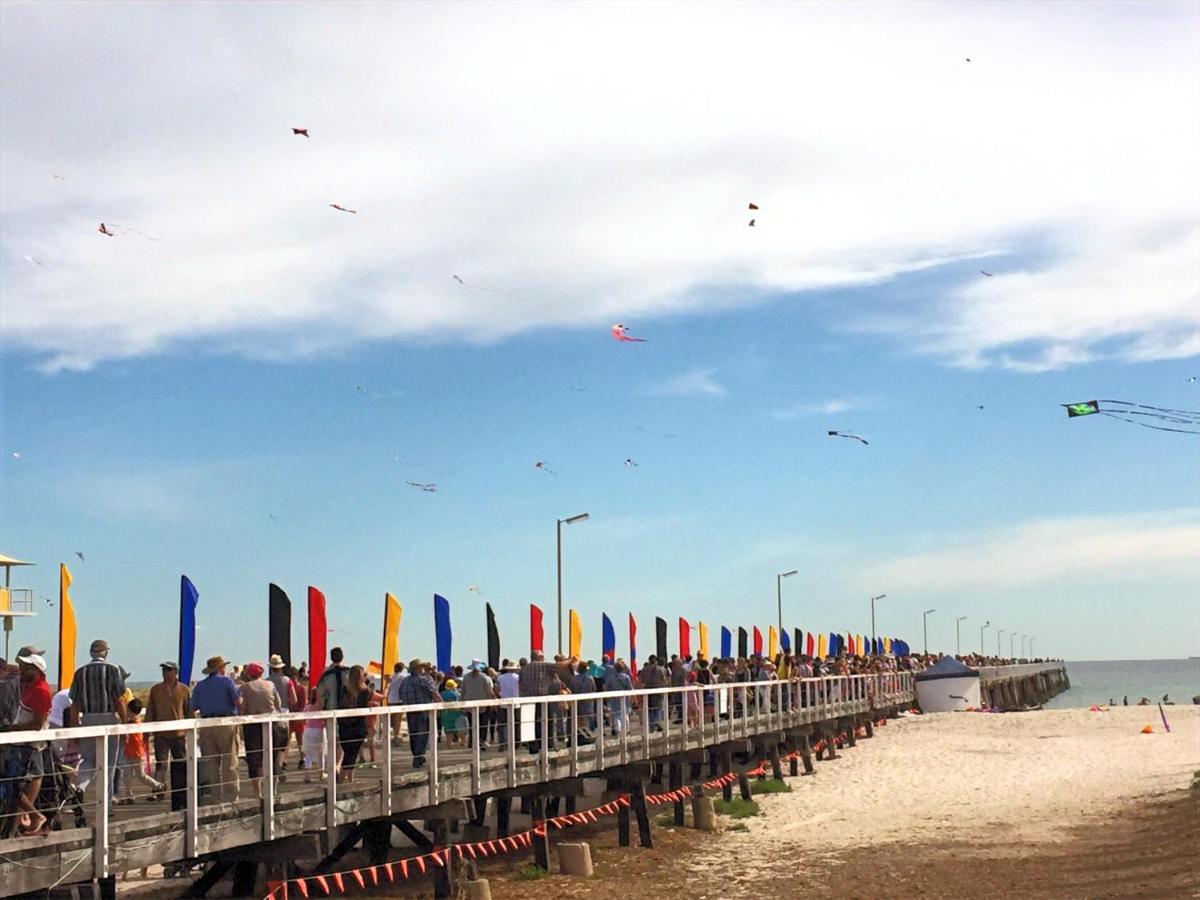 Semaphore Splash Apartments Port Adelaide Екстер'єр фото
